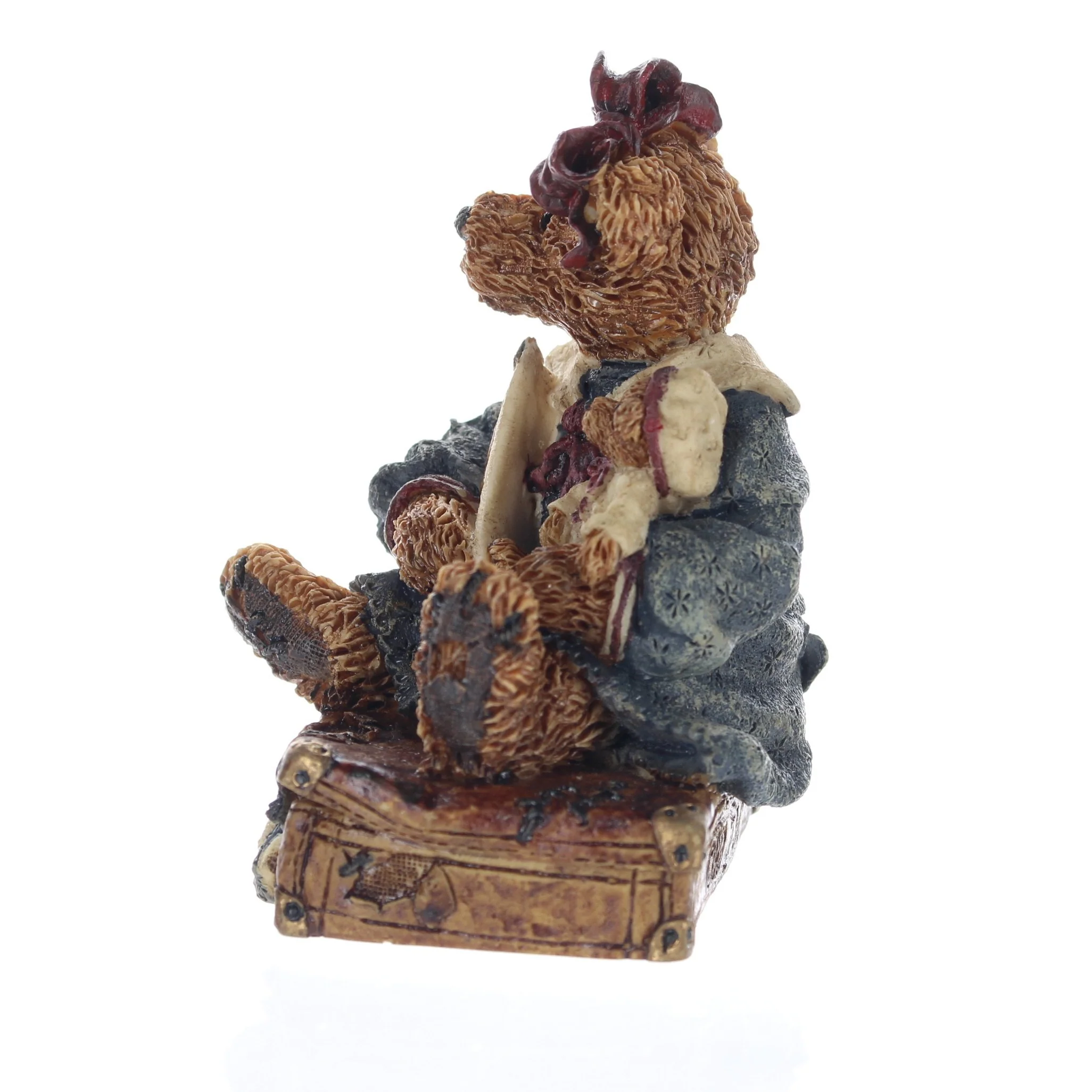 The Bearstone Collection Vintage 1993 Resin Figurine Bailey Bear With Suitcase - Image 3