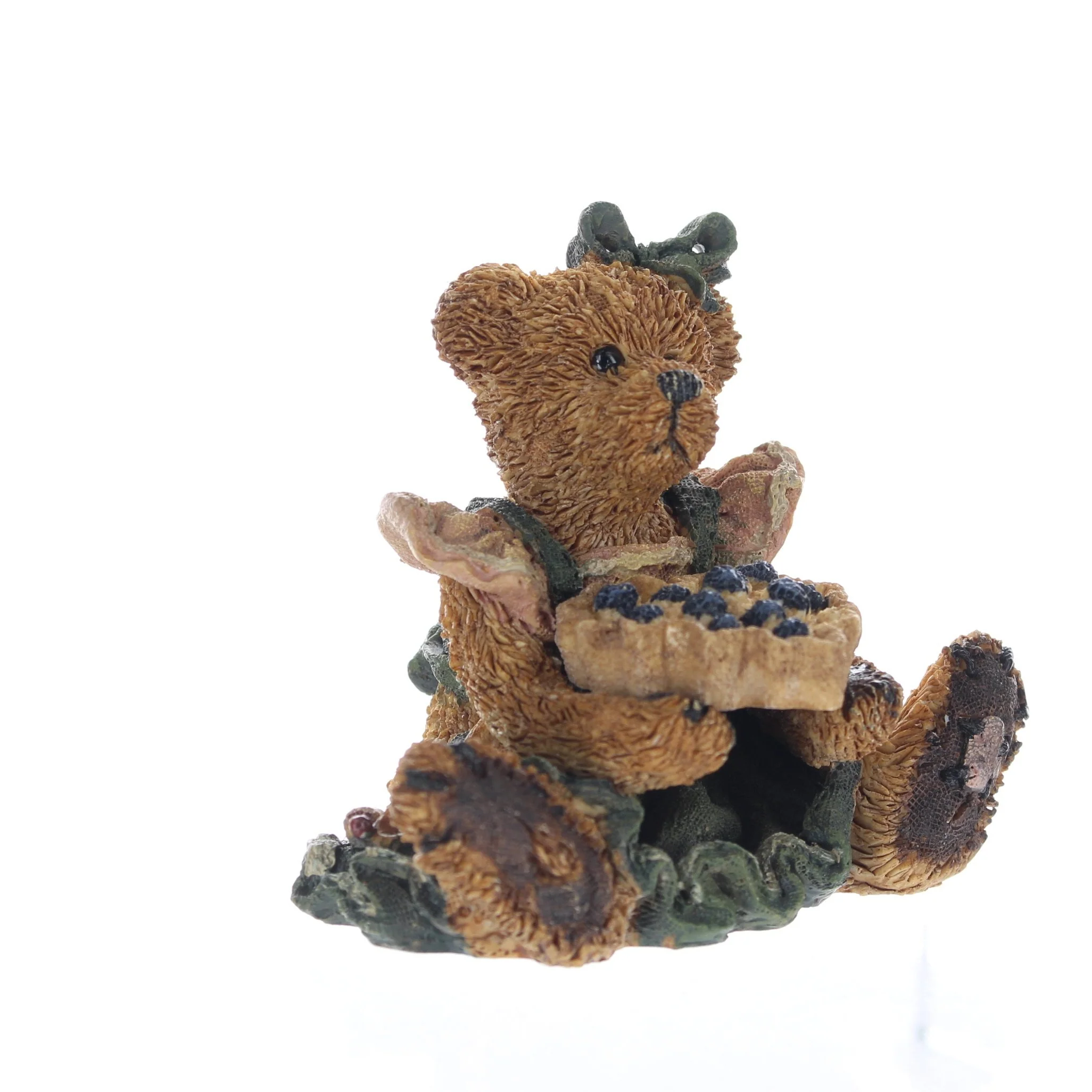 The Bearstone Collection Vintage 1994 Resin Figurine 2254 - Image 8