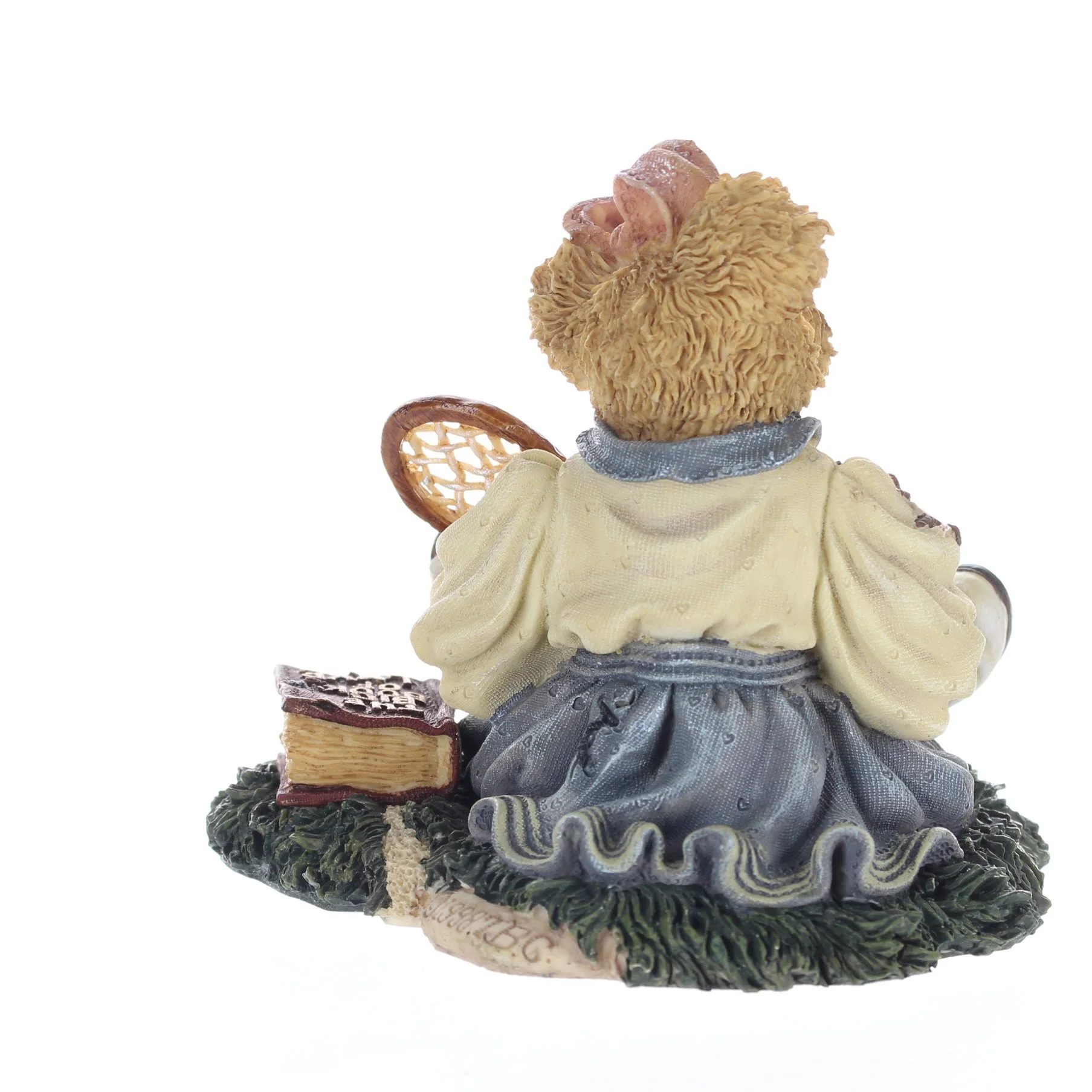 The Bearstone Collection Vintage  Resin Figurine Chrissieâ€¦Game Set Match 227717 - Image 5