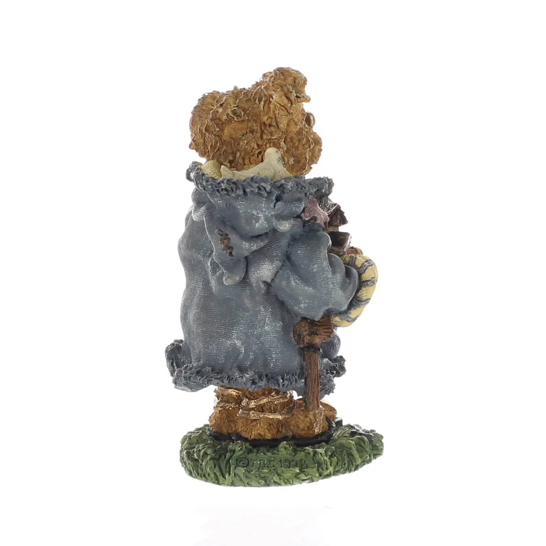 The Bearstone Collection Vintage 1999 Resin Figurine 2426 - Image 6