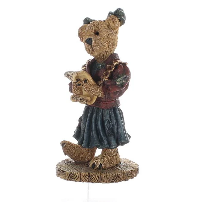 The Bearstone Collection Vintage  Resin Figurine Justinaâ€¦The Choir Singer - Image 2
