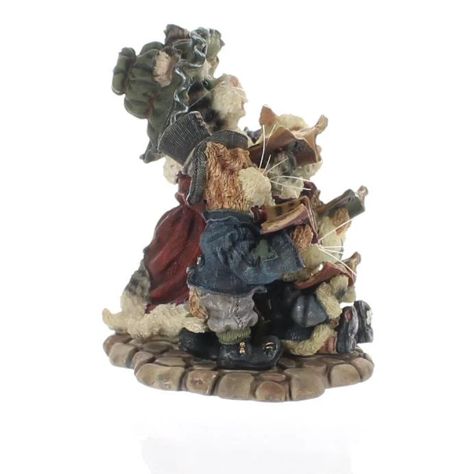 The Bearstone Collection Vintage Resin Figurine 371005 - Image 7