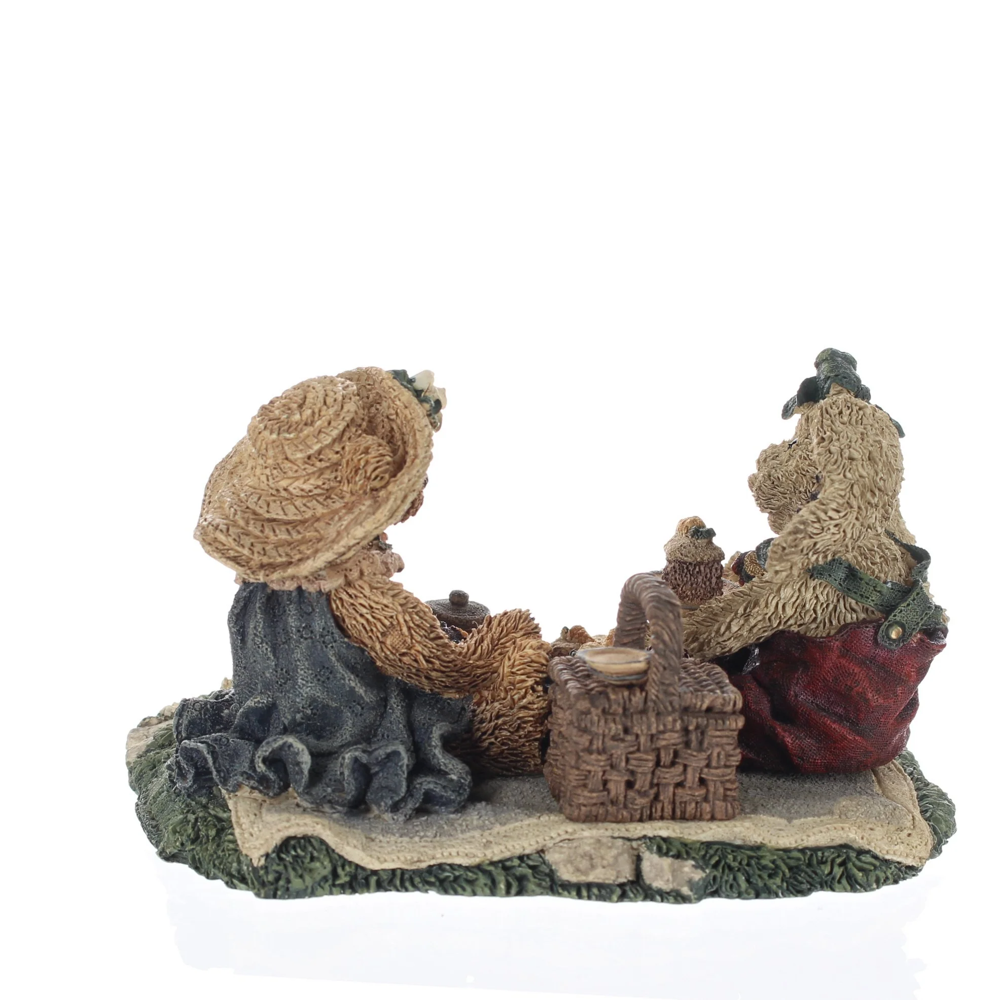 The Bearstone Collection Vintage 1993 Resin Figurine Picnic Bear 2018 - Image 5