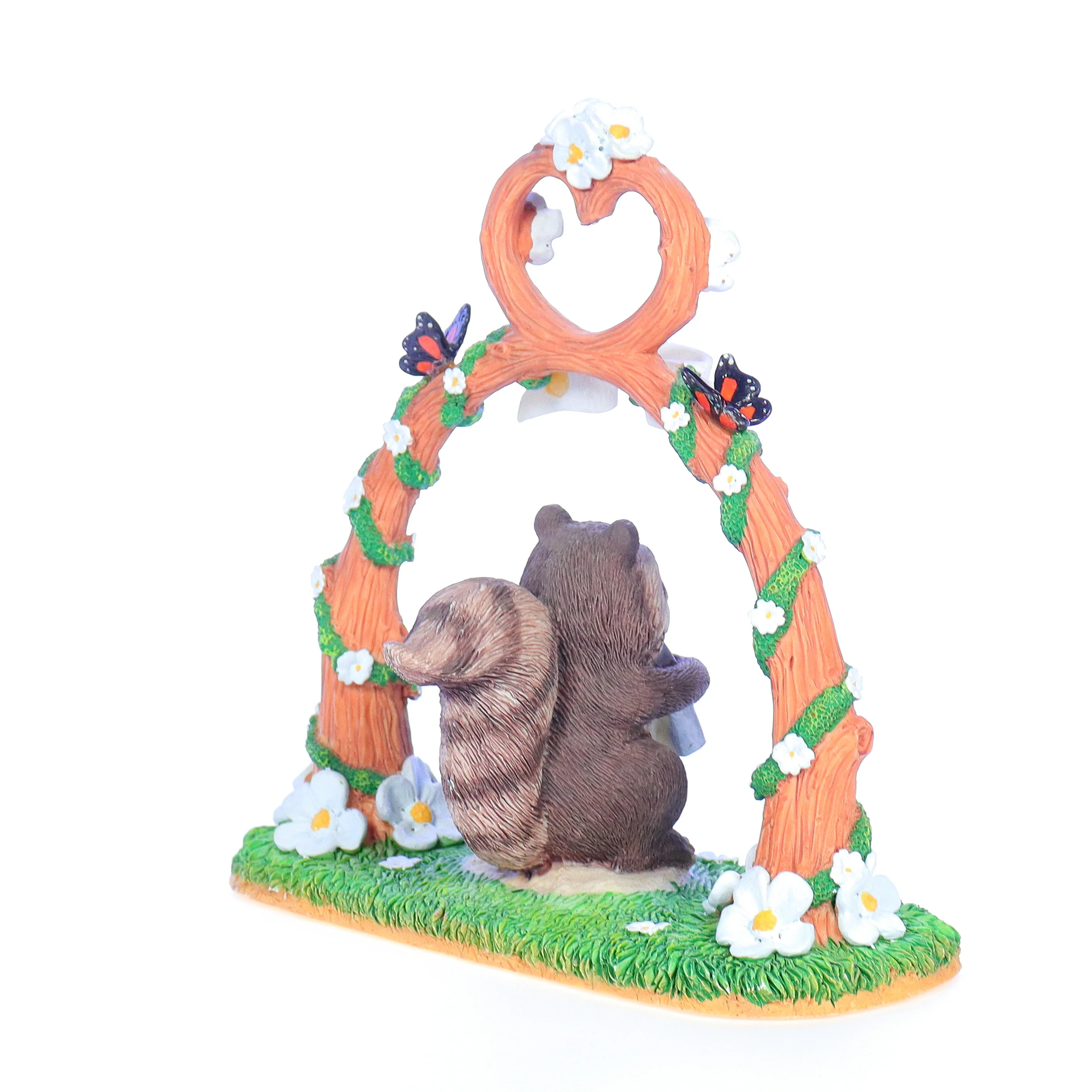 Charming Tails Vintage Resin Wedding Figurine 82/108 The Altar Of Love 5.75" - Image 6