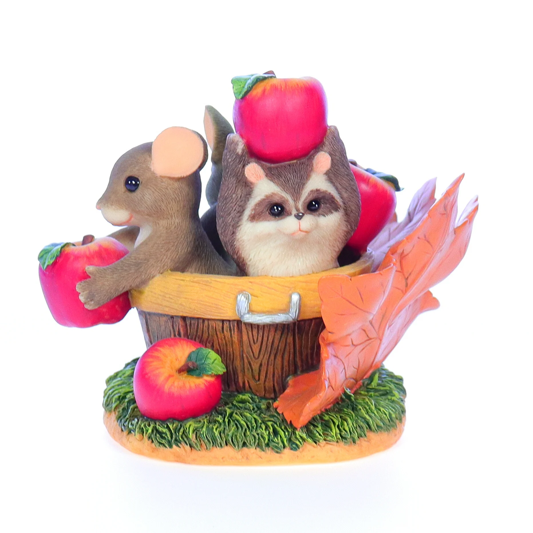 Charming Tails Vintage Resin Fall Figurine 85/505 Friends Are A Bushel Of Fun - Image 3