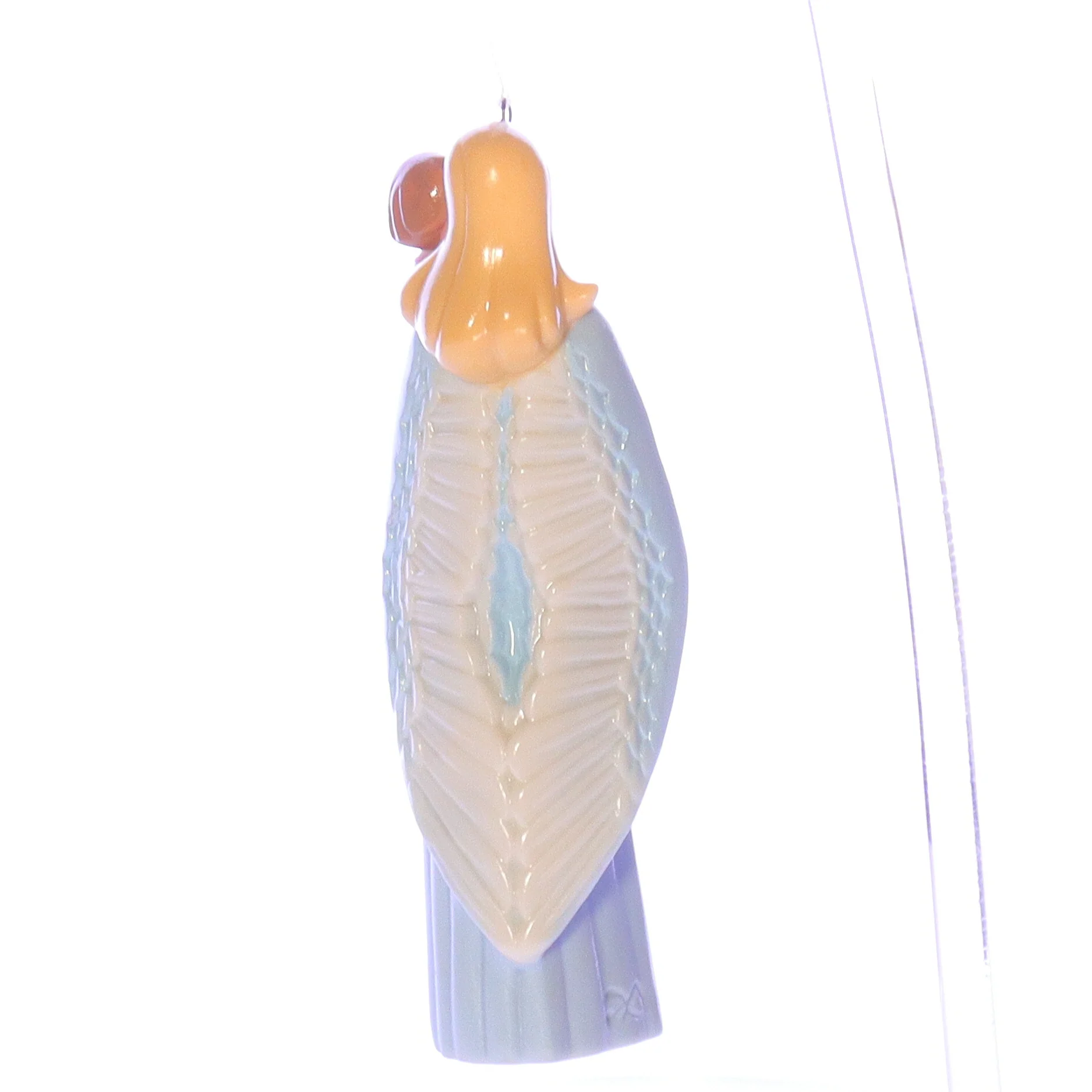 Hallmark Vintage Resin Christmas Ornament QXG4372 Angel on Earth 2005 4.5" - Image 5