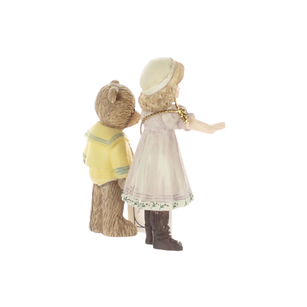 Jan Hagara Vintage  Porcelain Figurine Sara Mac's Toys TM1385 - Image 6