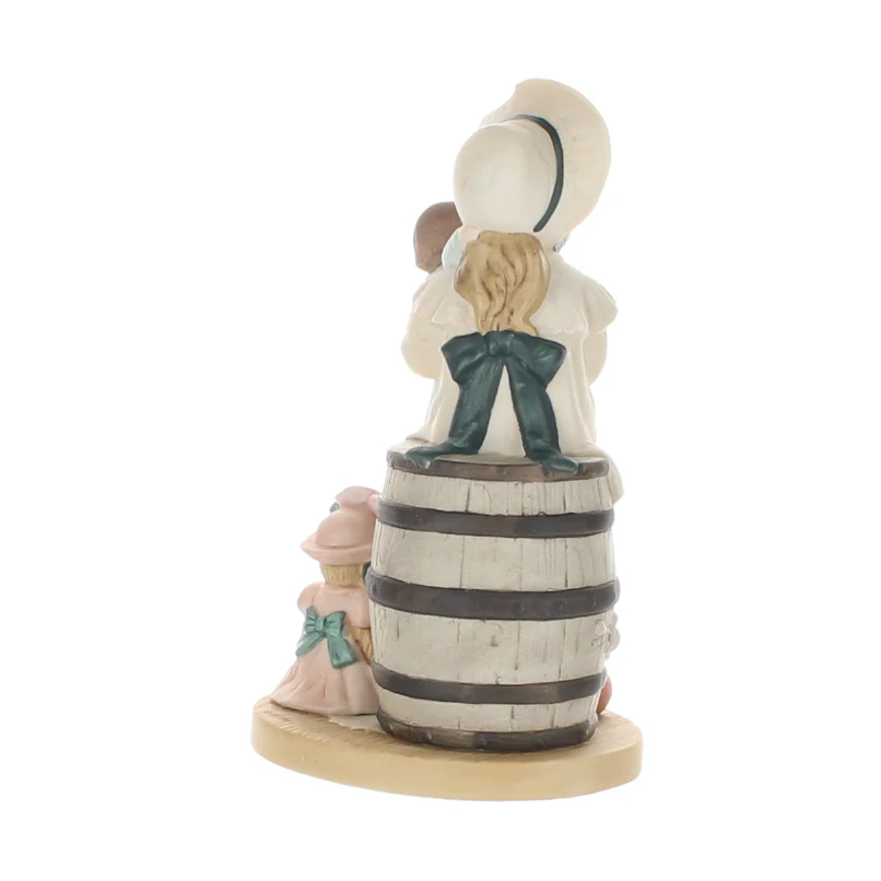 Jan Hagara Vintage Porcelain Figurine Sharice S20603 - Image 6