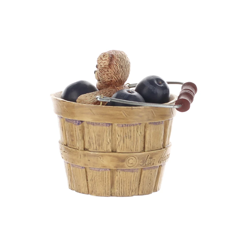 Jan Hagara Vintage  Porcelain Figurine Todd's Basket TM1382 - Image 3