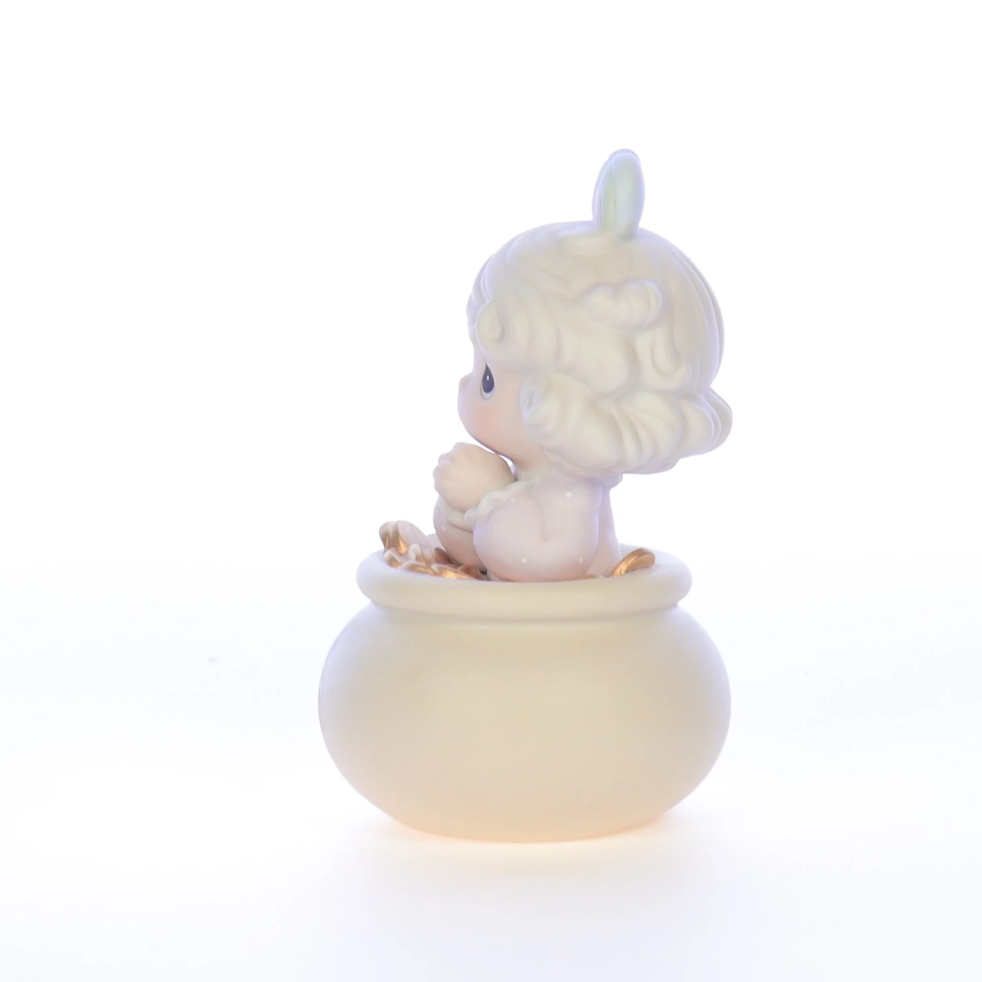 Precious Moments Vintage 1993 Porcelain Figurine You Are The End of My Rainbow - Image 3