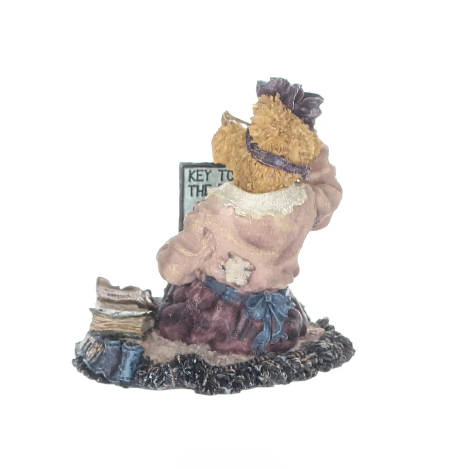 Boyds Bears Resin Figurine in Box 227759 Meg O' Bytes ... Lapp Dancin' 2000 3.5" - Image 4