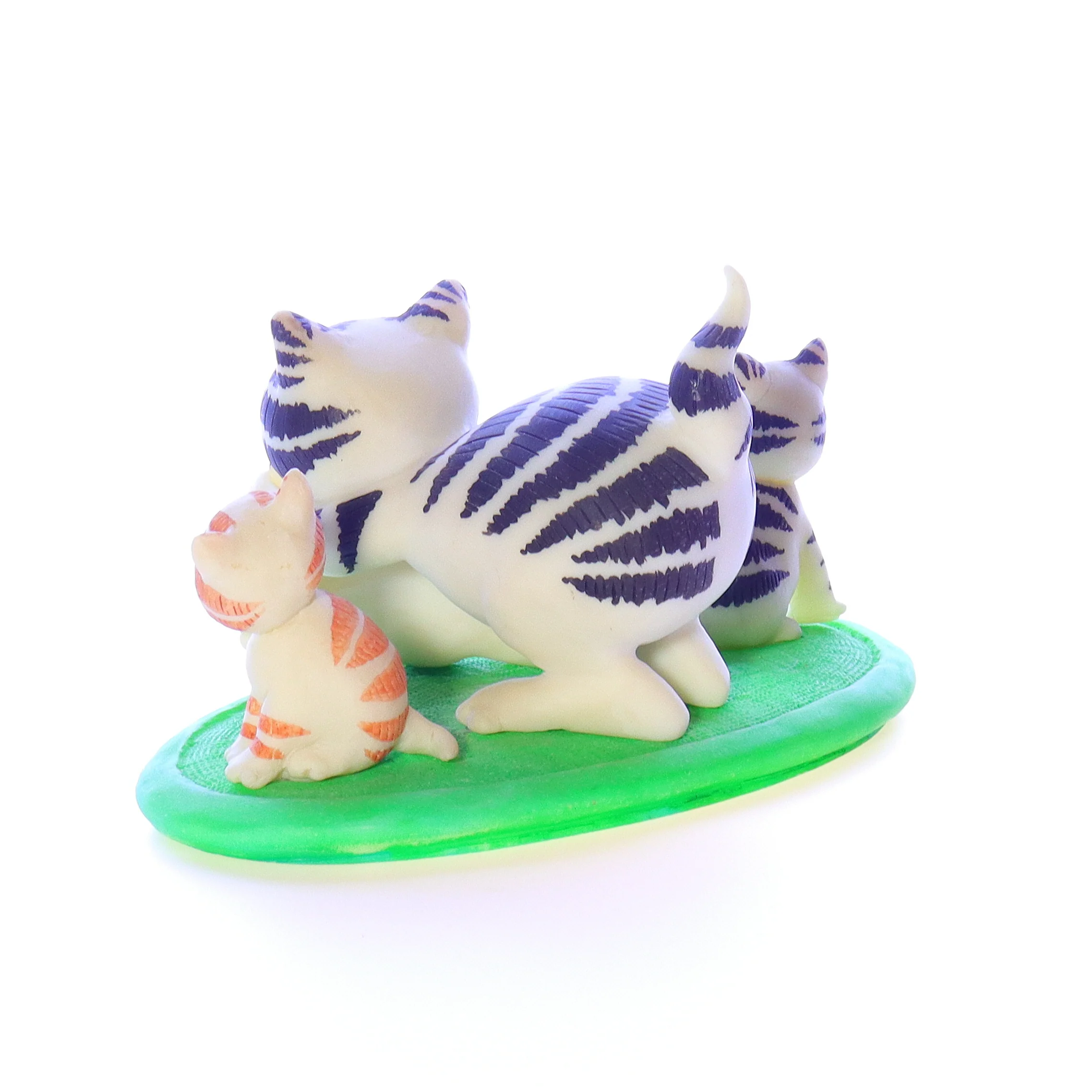 The Danbury Mint Vintage Resin Cat Figurine Bath Time 4.5" - Image 4
